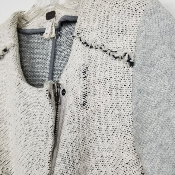 Free People Tattered Tweed Gray Cropped Moto Fleece Sleeve Jacket Size 6 - Picture 7 of 12